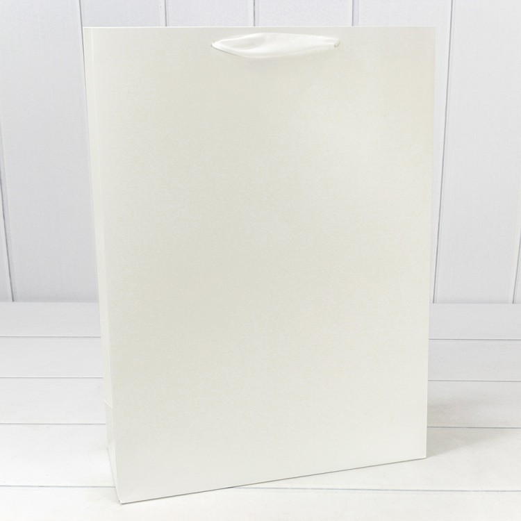 Пакет подарочный Белый 32*45*15 230г 1/20 1/80 Арт: 000200A