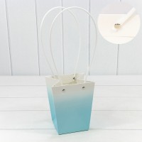 Пакет подарочный "Ваза для цветов" 15,5*13*9,5 260г "Градиент" Голубой 1/10 1/150 Арт: 000184G/8