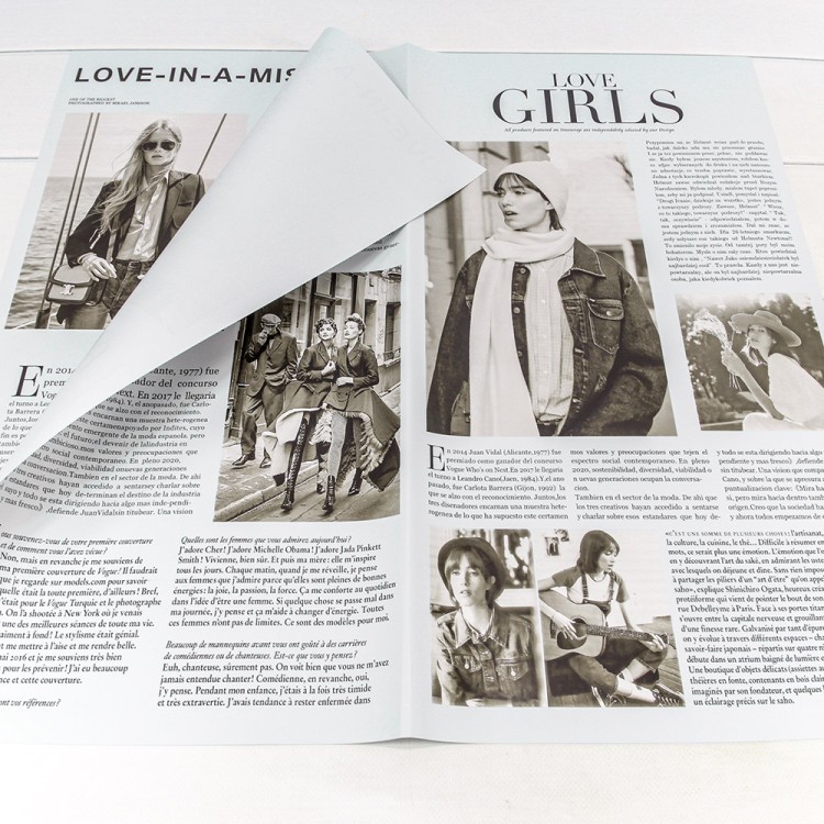 Плёнка в листах 56,5*56,5 (20 шт.) матовая "Газета GIRLS" 65мкм Голубовато-серый 1/60 Арт: 1616/656