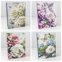 Пакет подарочный с 3D аппликацией "Розы и бабочки" (микс 250) 30*41,5*12 210г 1/20 1/80 Арт: 000250A